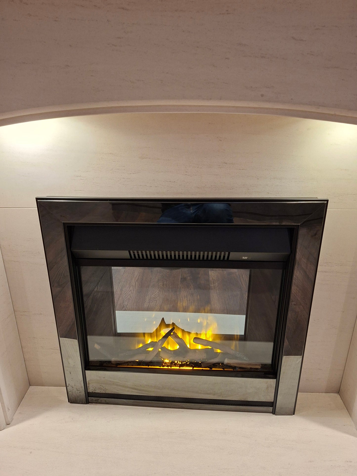 Evonic Argenta 22 EX DISPLAY Electric Fire Only