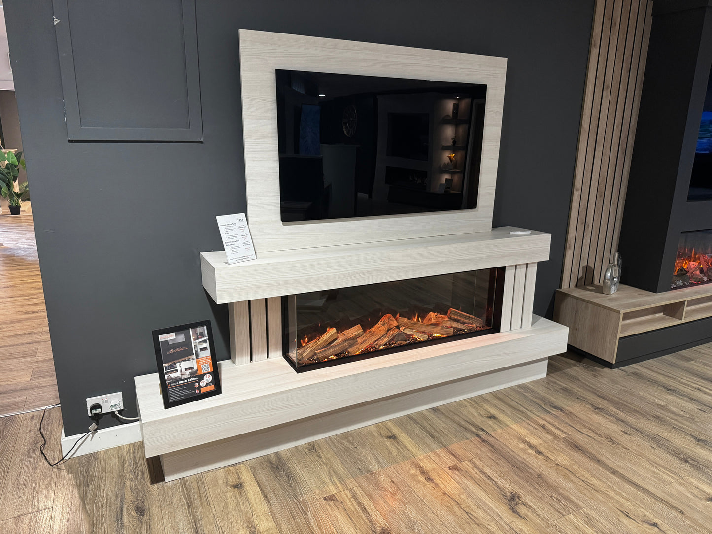 Ex Display Oceanic Media Suite
